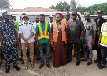 Edo govt embarks on cleanup of major roads, streets, others