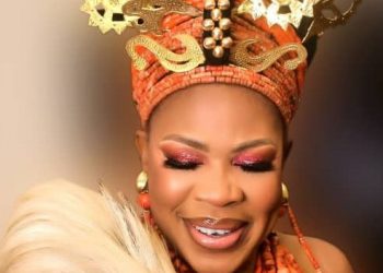 Birthday greetings to an Amazon, a stylist