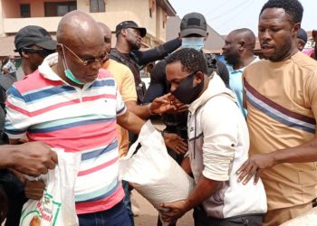 Riceman shares free rice, wants emulation of Capt. Hosa’s philantropic gesture