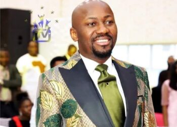 Breaking News: Fiery cleric survives massive gun attack in Nigeria