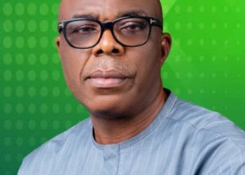 Rein in top govt official to avoid unavoidable political crisis, Yakubu tells Obaseki