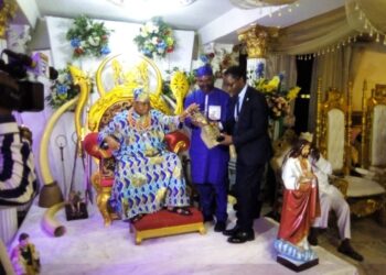 Day Esama honoured Enabulele with 100 years old artefact