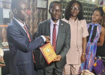 Lets unite and fight siege on medical profession, ex-President of WMA charge