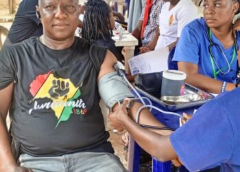 Seadogs’ free health services to Benin residents