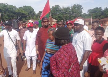 Akpata promises to provide scholarship for kids in Edo IDPs, woos eligible voters