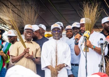 Tsunami hits PDP in Edo as Assembly Speaker lead many others to APC