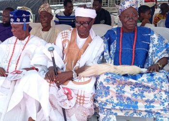 Ooni confers chairman of Yoruba traditional rulers in South/South zone on HRH Suleiman Oguntunji